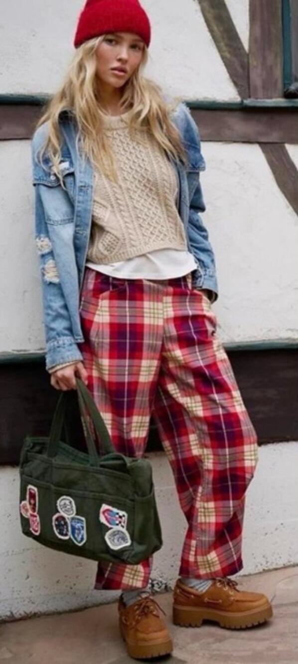 072 NWT Free People Nice Choice Pull-On Barrel Pants | Wine Combo | Medium